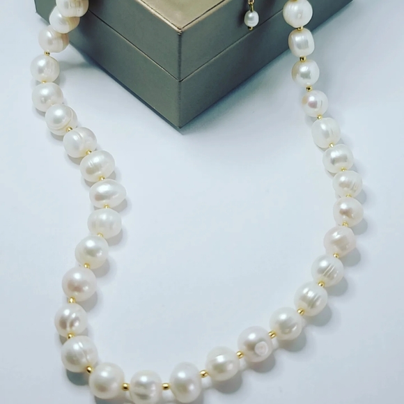 Freshwater Pearl necklace - Picture 3 of 4